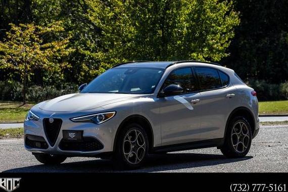 ALFA ROMEO STELVIO 2021 ZASPAKANXM7D18410 image ALFA ROMEO STELVIO 2021 ZASPAKANXM7D18410 image